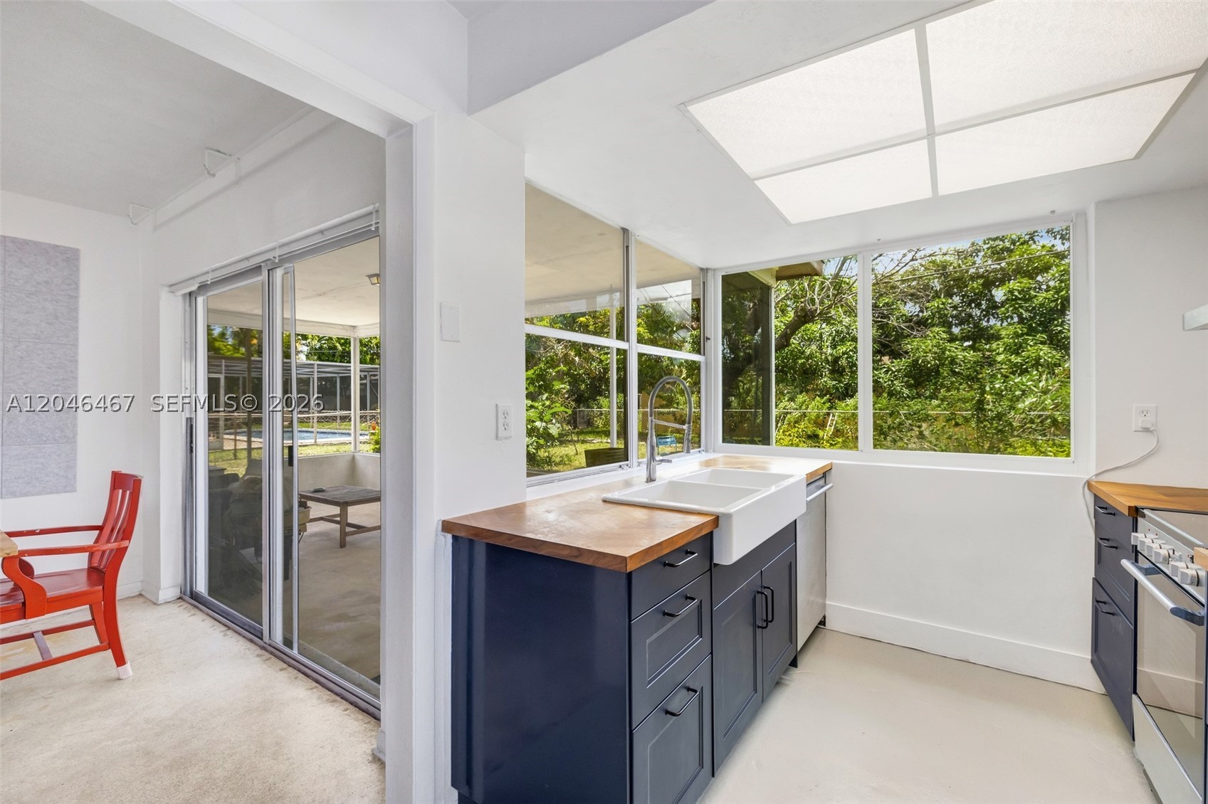 LAUDERDALE LAKES EAST GAT - Residential