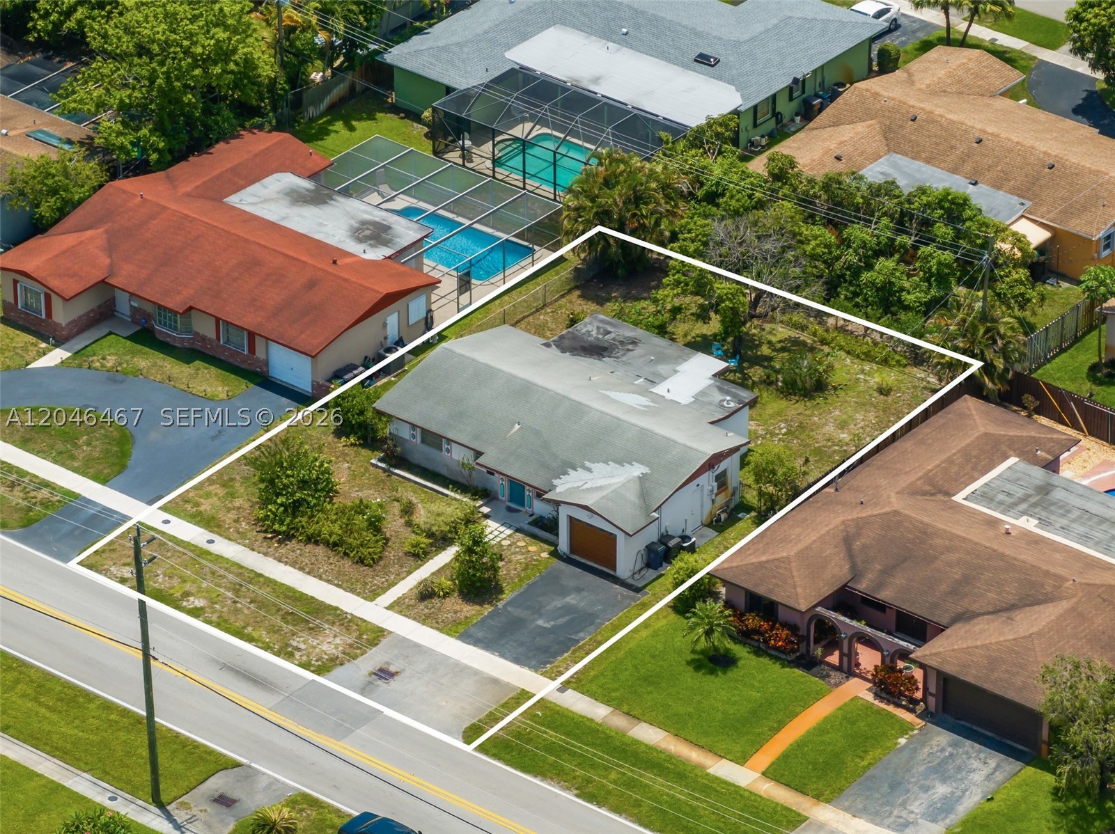 LAUDERDALE LAKES EAST GAT - Residential