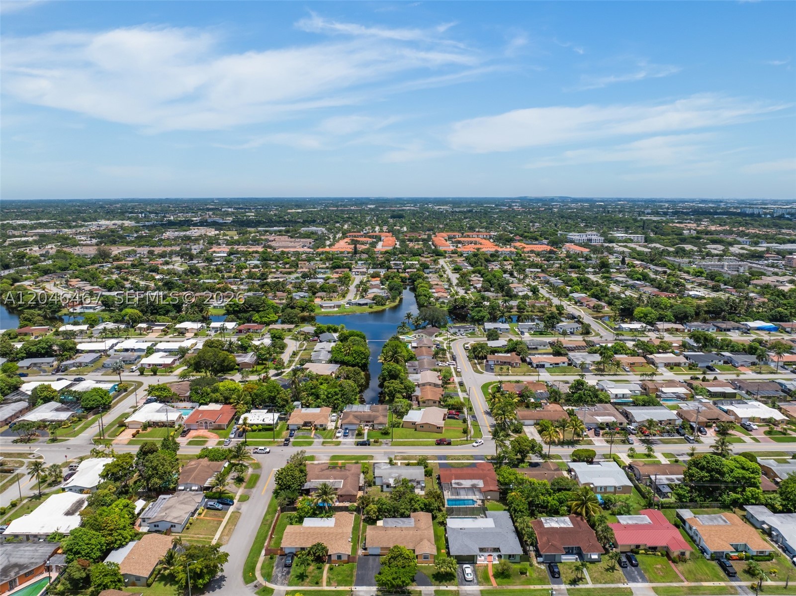 LAUDERDALE LAKES EAST GAT - Residential