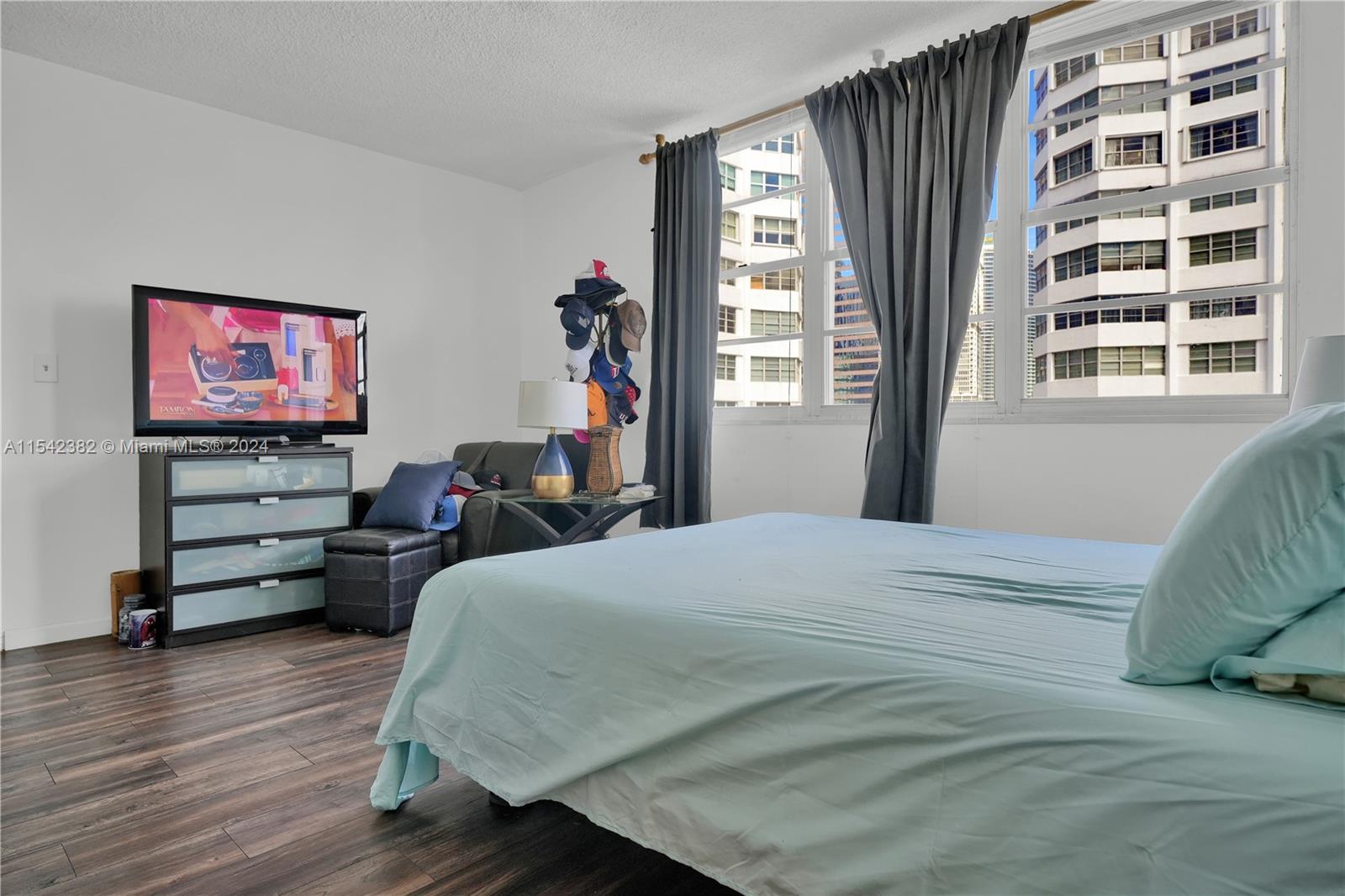 FOUR AMBASSADORS CONDO PH - Residential Lease