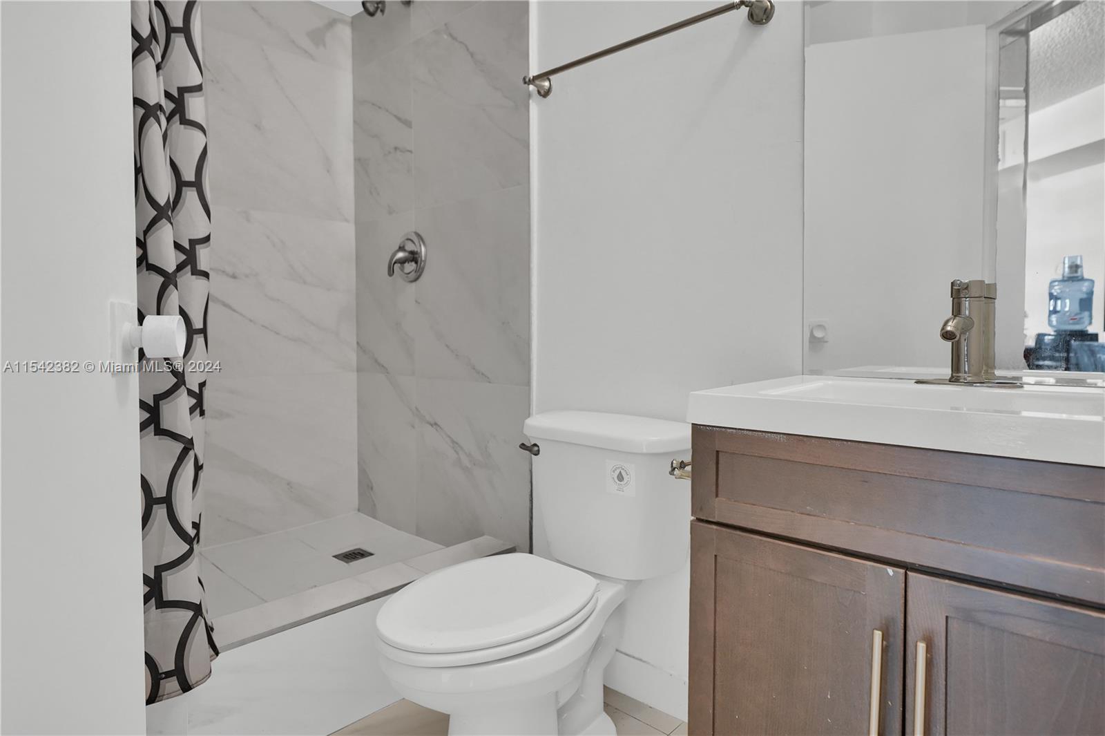 FOUR AMBASSADORS CONDO PH - Residential Lease