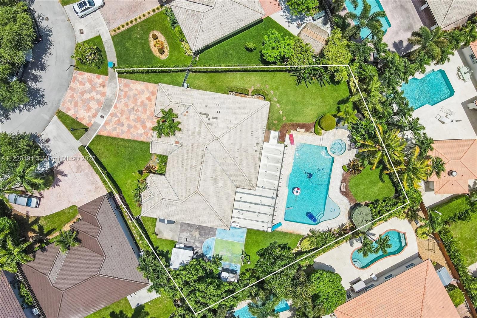 Royal Gardens Estate - Residential