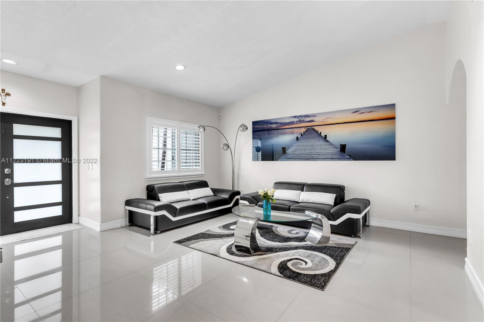 Royal Gardens Estate - Residential
