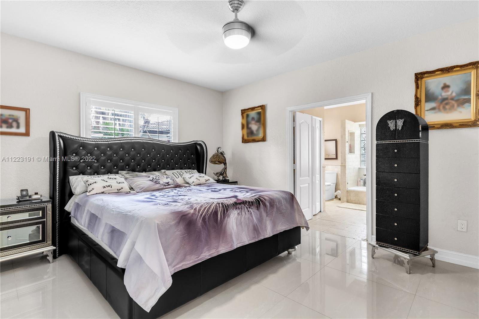 Royal Gardens Estate - Residential