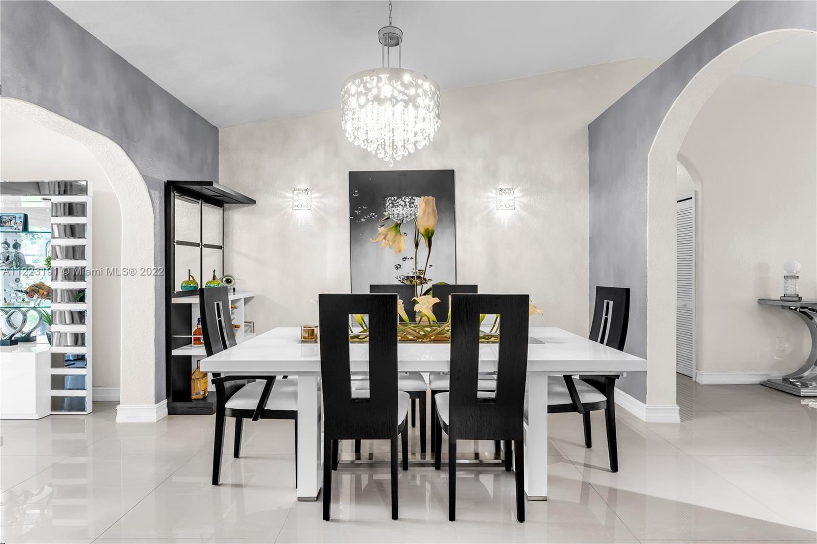 Royal Gardens Estate - Residential