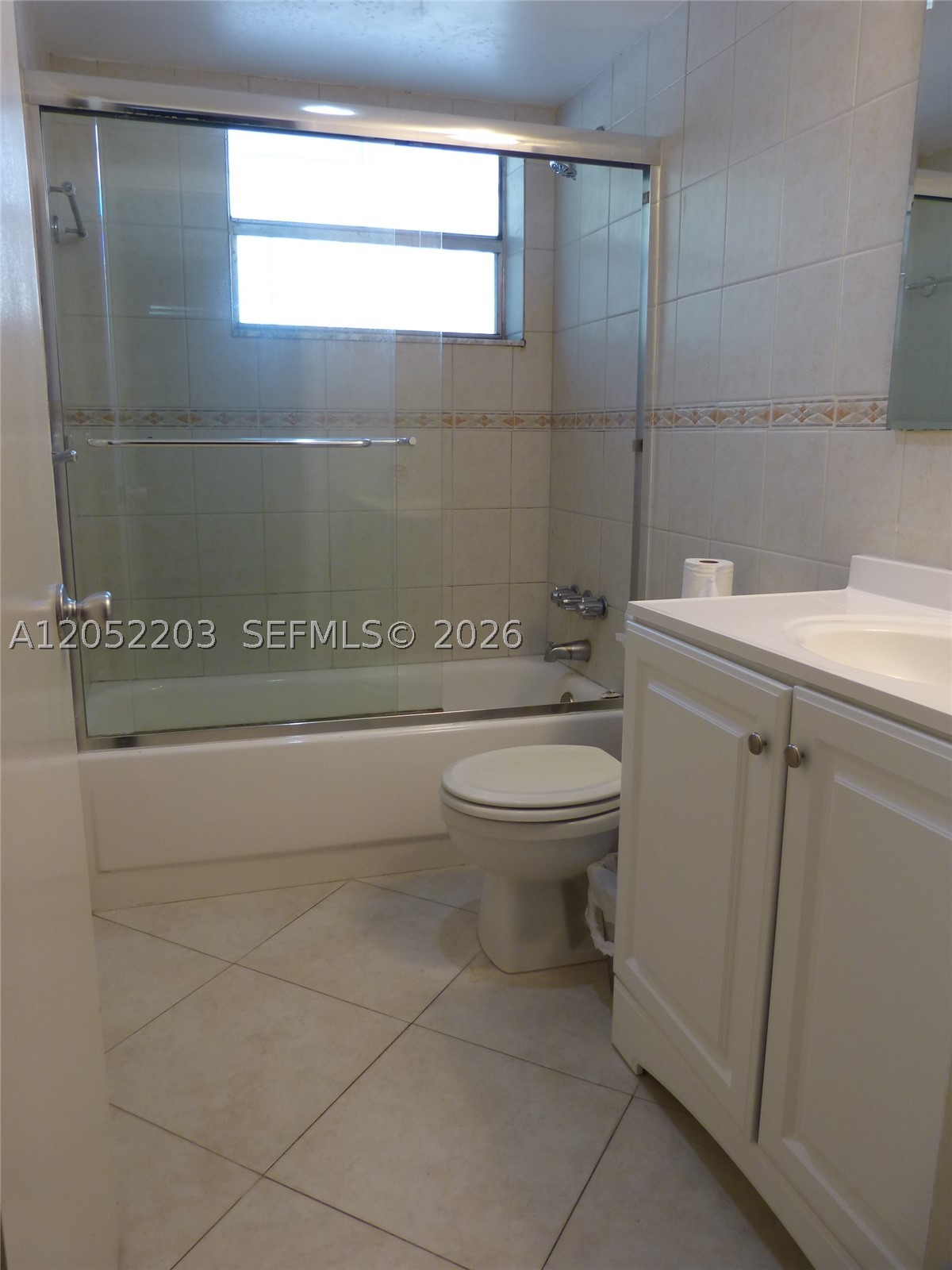 1475 TERRA TOWERS CONDO - Residential Lease