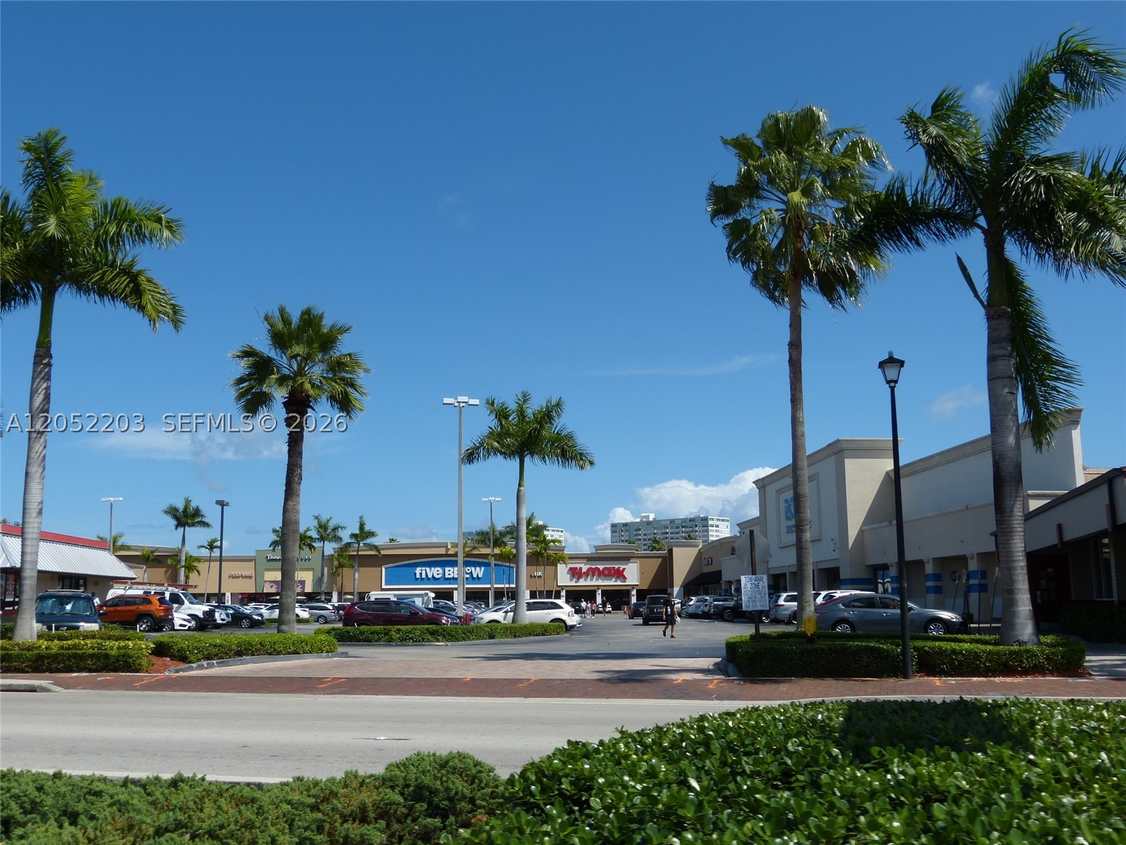 1475 TERRA TOWERS CONDO - Residential Lease