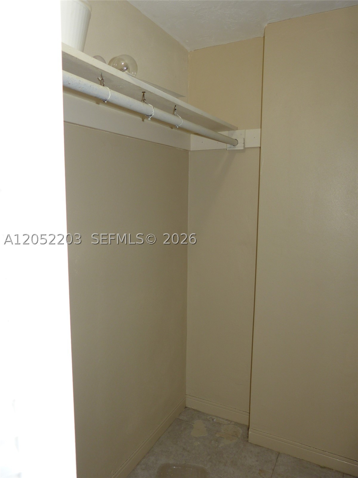 1475 TERRA TOWERS CONDO - Residential Lease