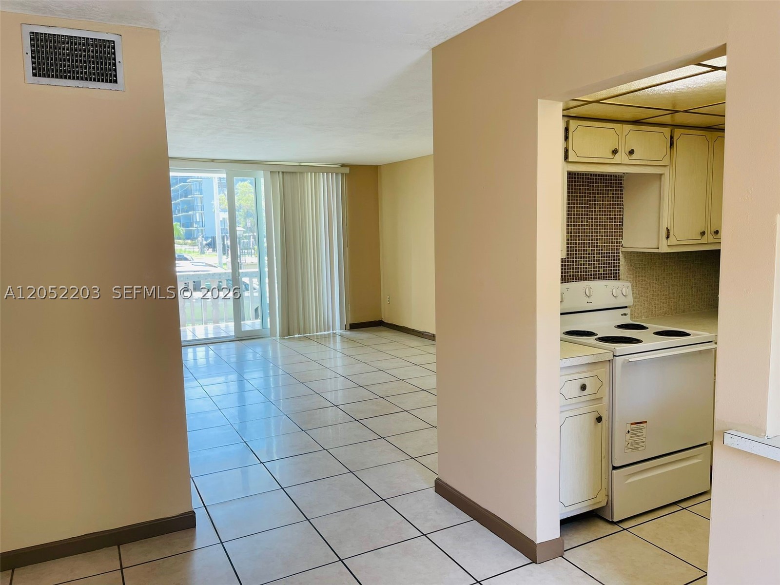 1475 TERRA TOWERS CONDO - Residential Lease