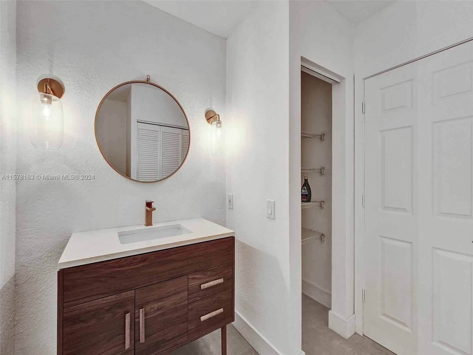 DORAL ISLES ANTIGUA - Residential