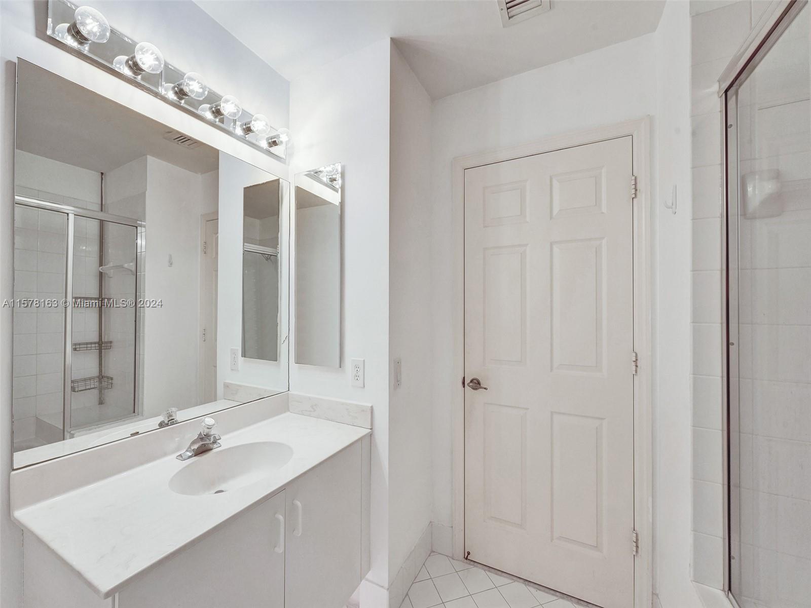 DORAL ISLES ANTIGUA - Residential