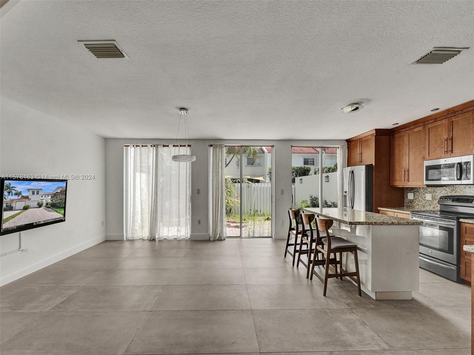 DORAL ISLES ANTIGUA - Residential