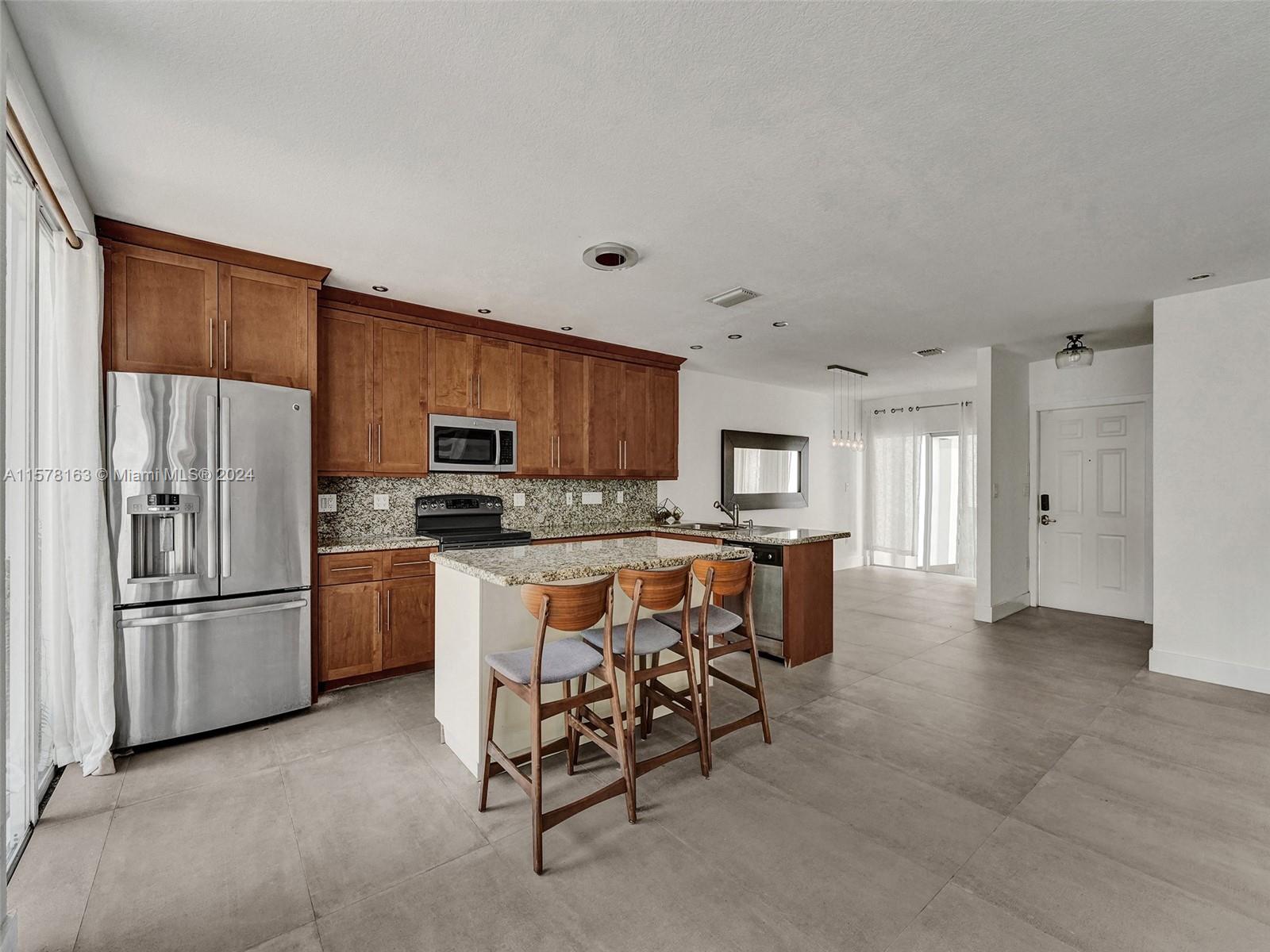 DORAL ISLES ANTIGUA - Residential