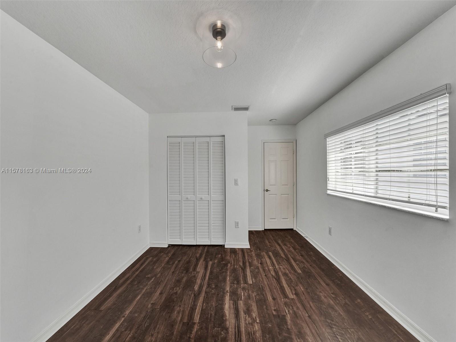 DORAL ISLES ANTIGUA - Residential