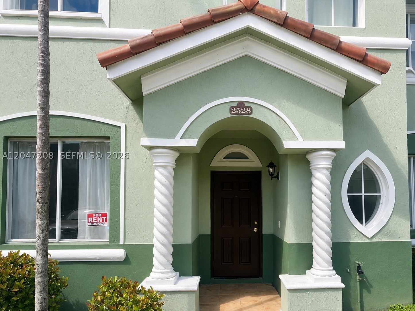 SHOMA TOWNHOMES AT KEYSCO - Residential Lease