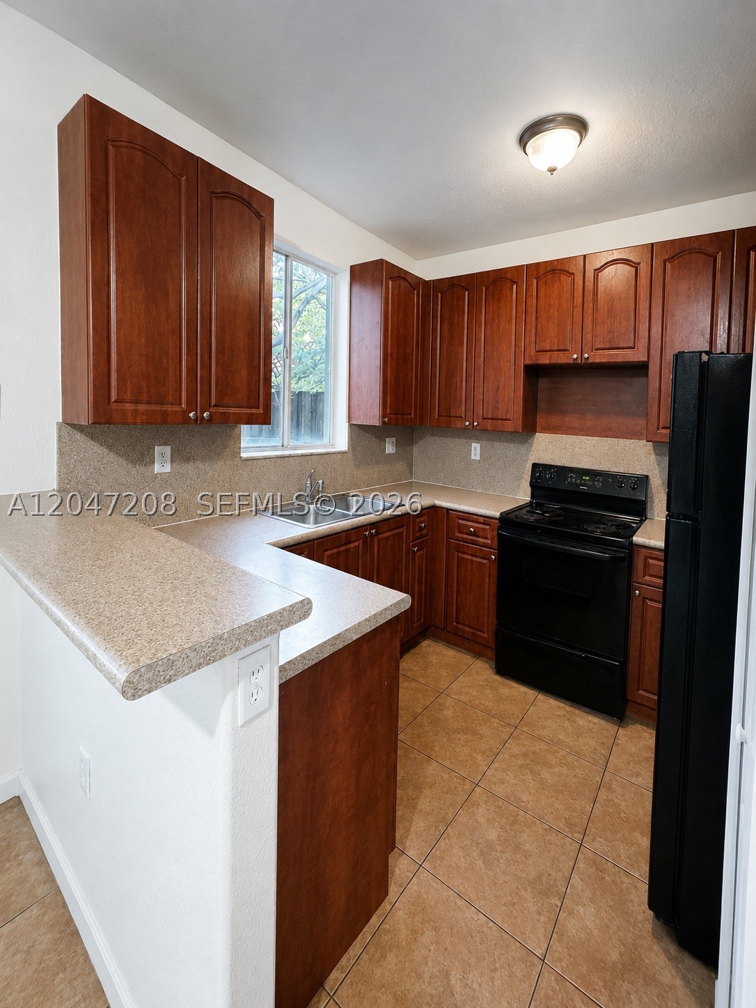SHOMA TOWNHOMES AT KEYSCO - Residential Lease