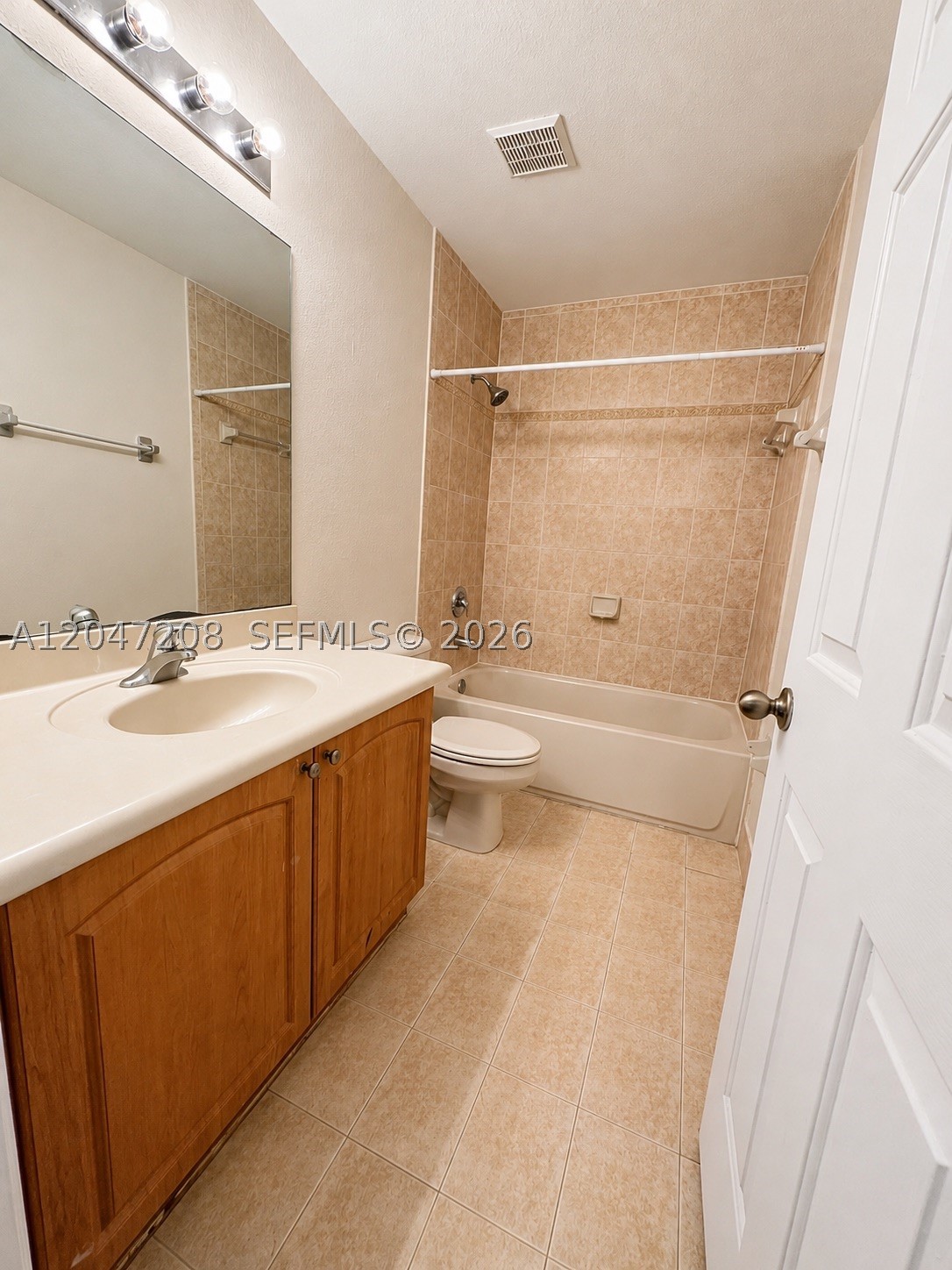 SHOMA TOWNHOMES AT KEYSCO - Residential Lease