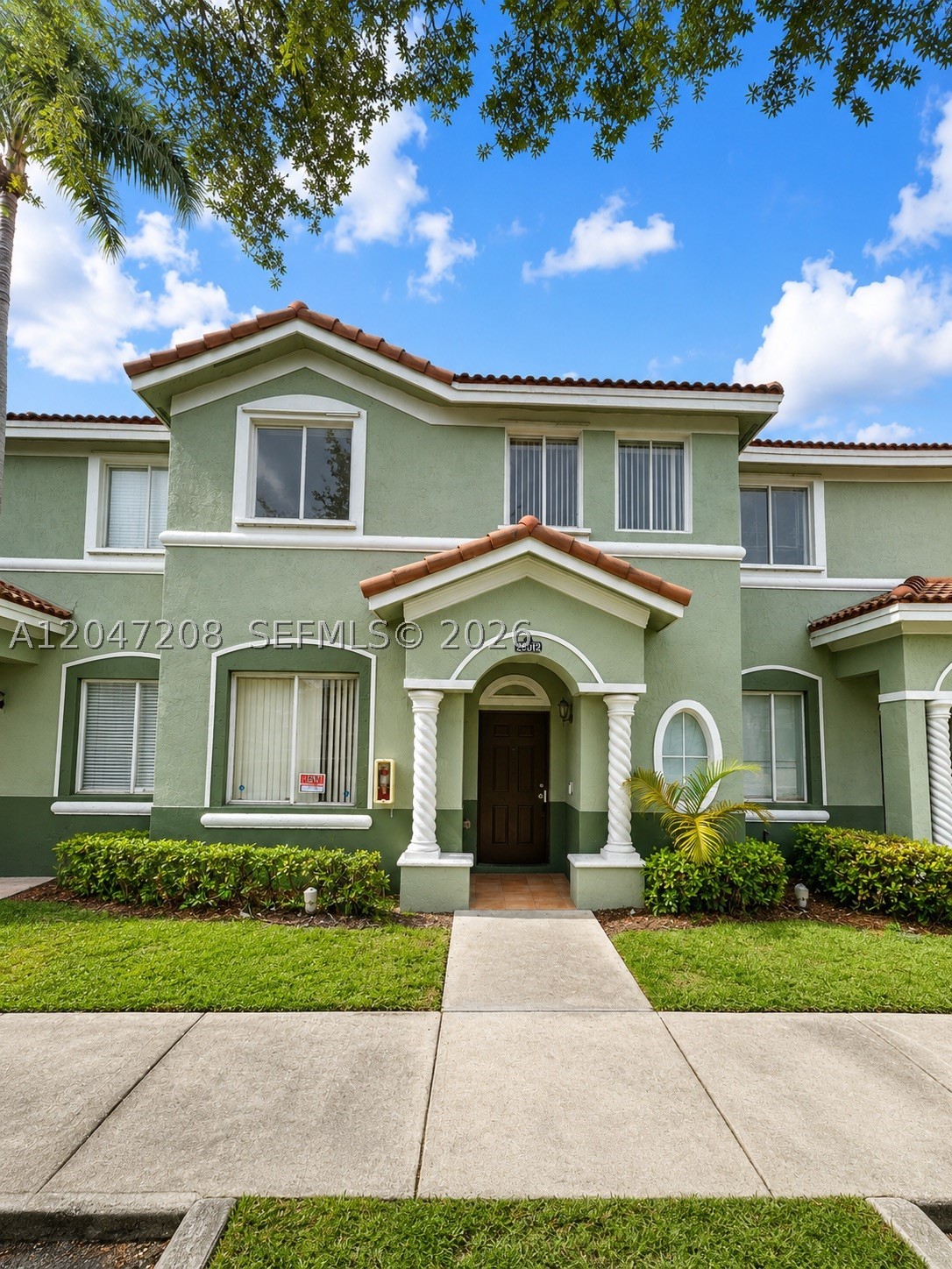 SHOMA TOWNHOMES AT KEYSCO - Residential Lease