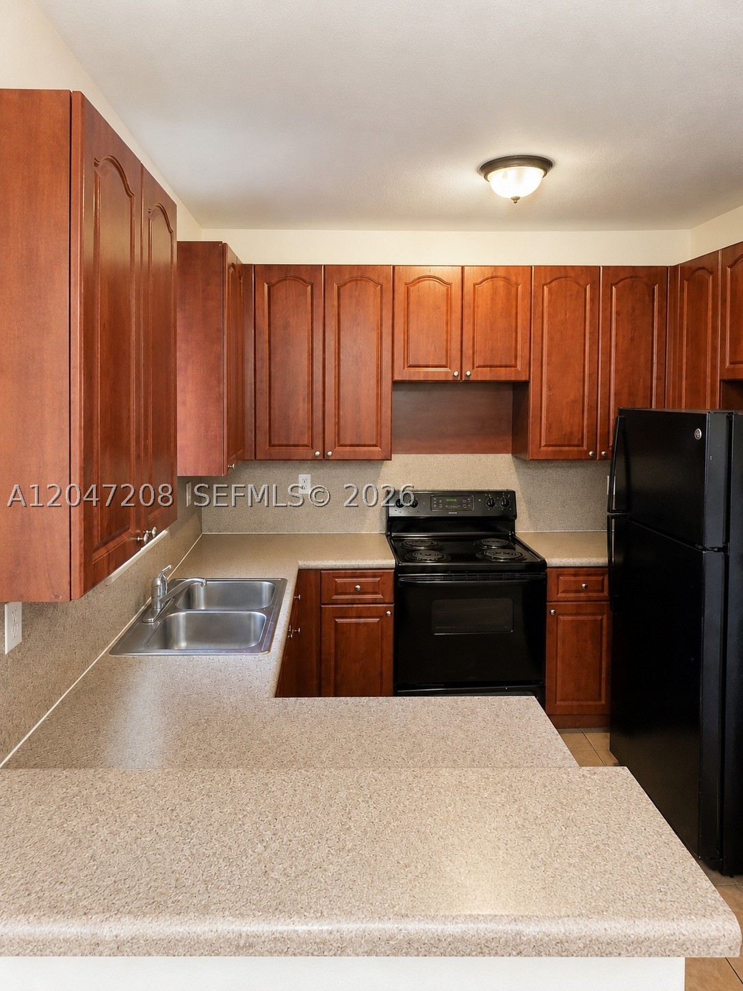 SHOMA TOWNHOMES AT KEYSCO - Residential Lease