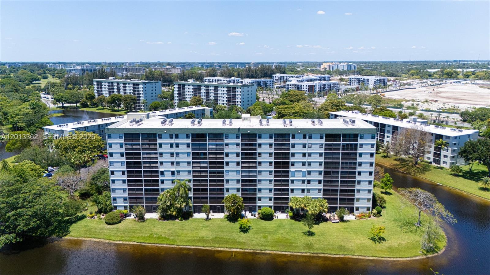 CYPRESS BEND CONDOMINIUM - Residential