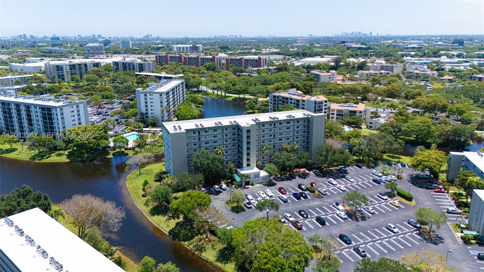 CYPRESS BEND CONDOMINIUM - Residential