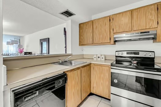 CONTINUUM CONDO PH II - Residential