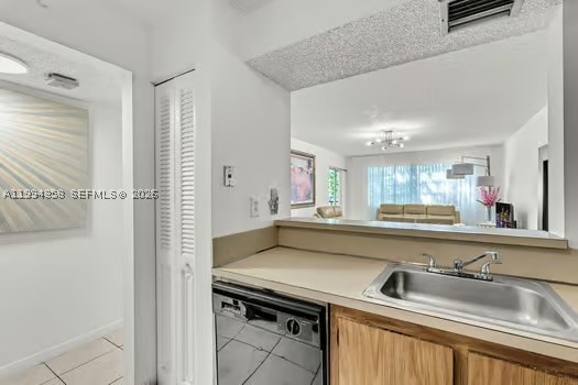 CONTINUUM CONDO PH II - Residential