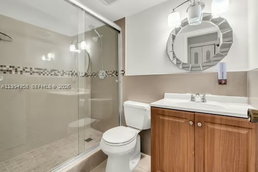 CONTINUUM CONDO PH II - Residential