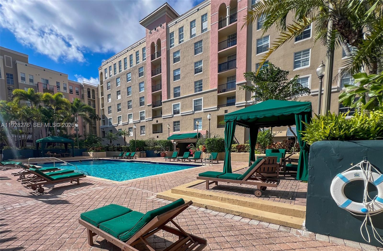 LAS OLAS BY THE RIVER CON - Residential