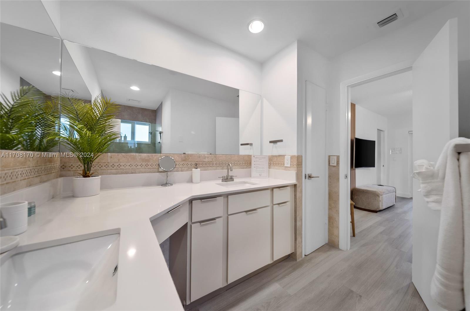 FLAMINGO PARK SEC - Residential