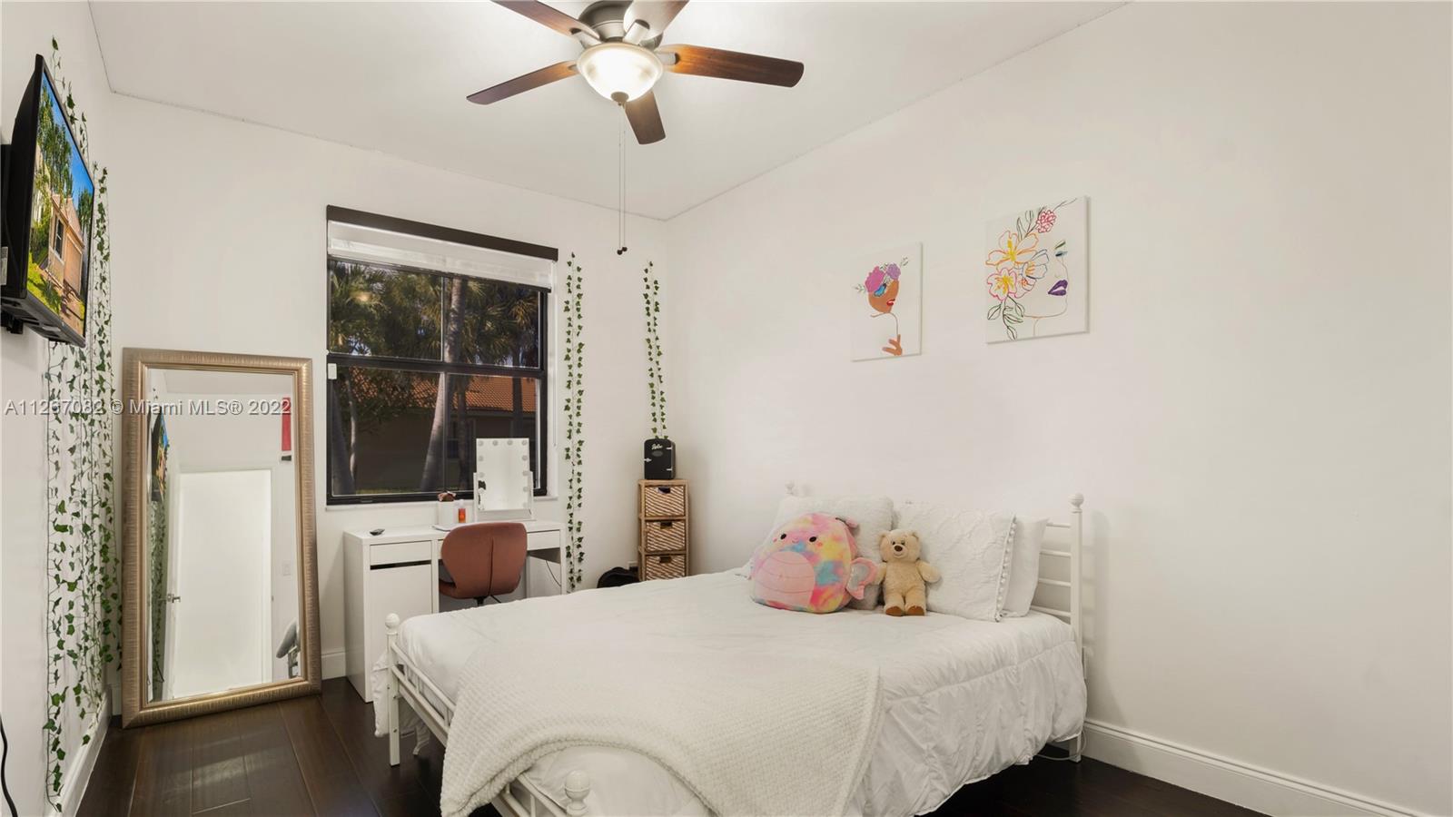 LANDINGS - Residential