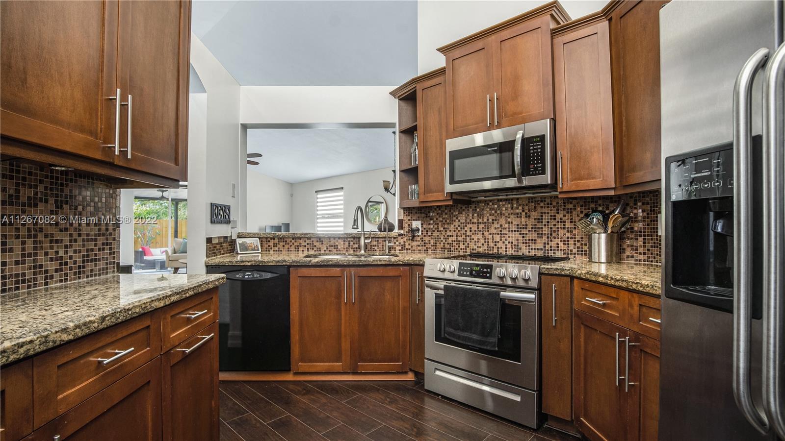 LANDINGS - Residential