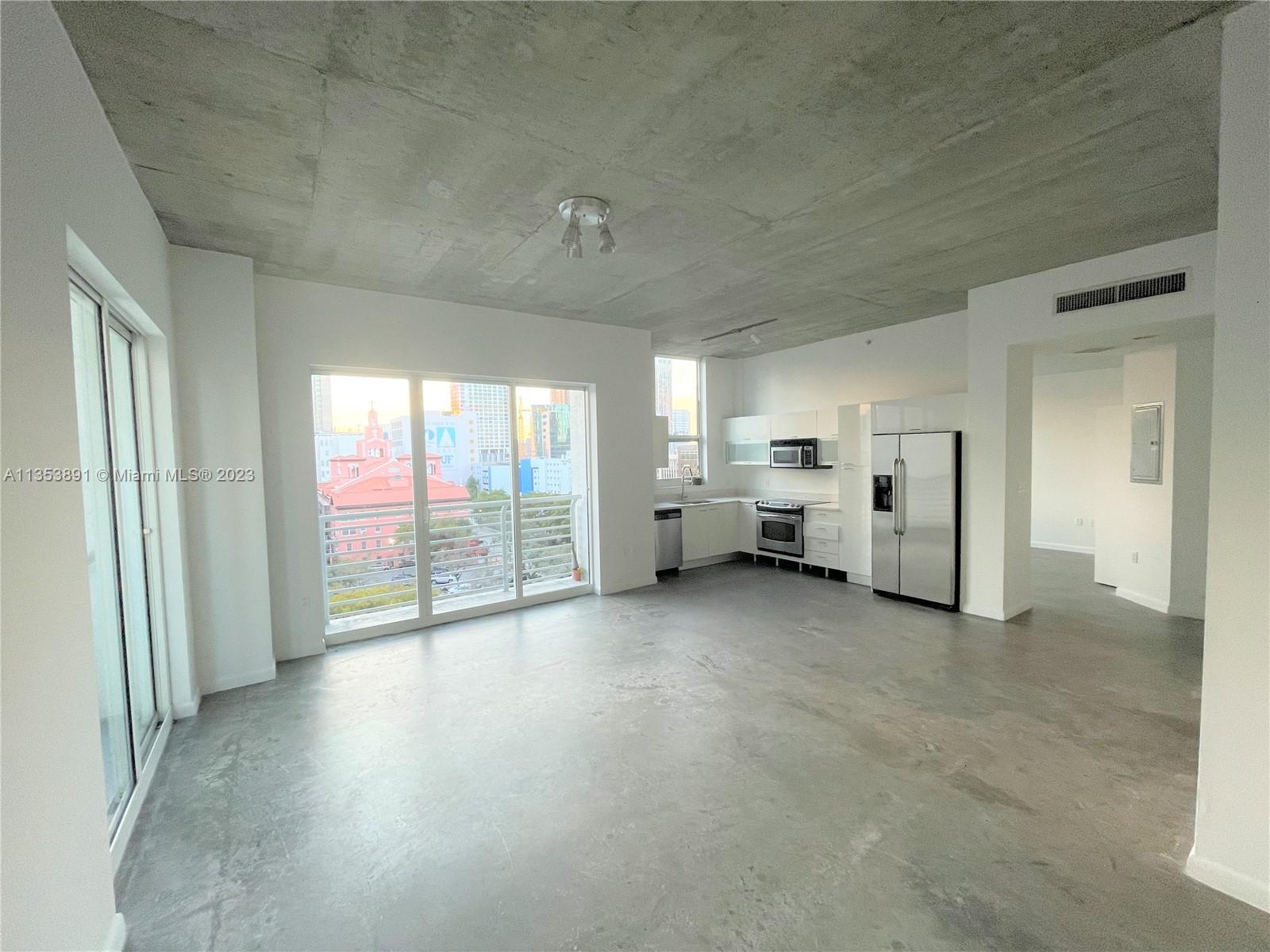 THE LOFT DOWNTOWN II COND - Residential Lease