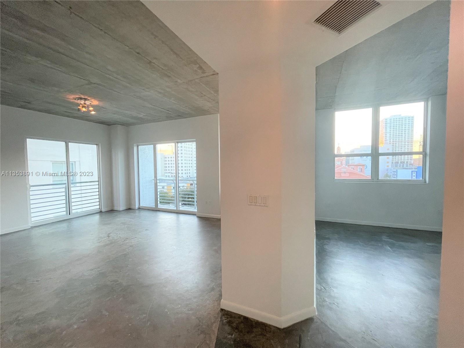 THE LOFT DOWNTOWN II COND - Residential Lease