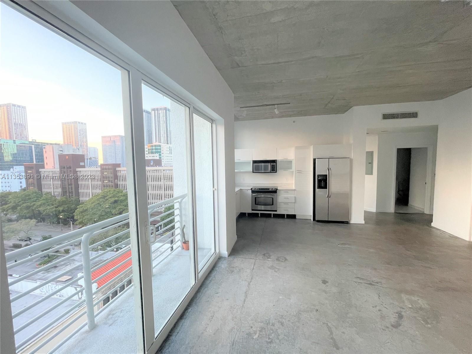 THE LOFT DOWNTOWN II COND - Residential Lease
