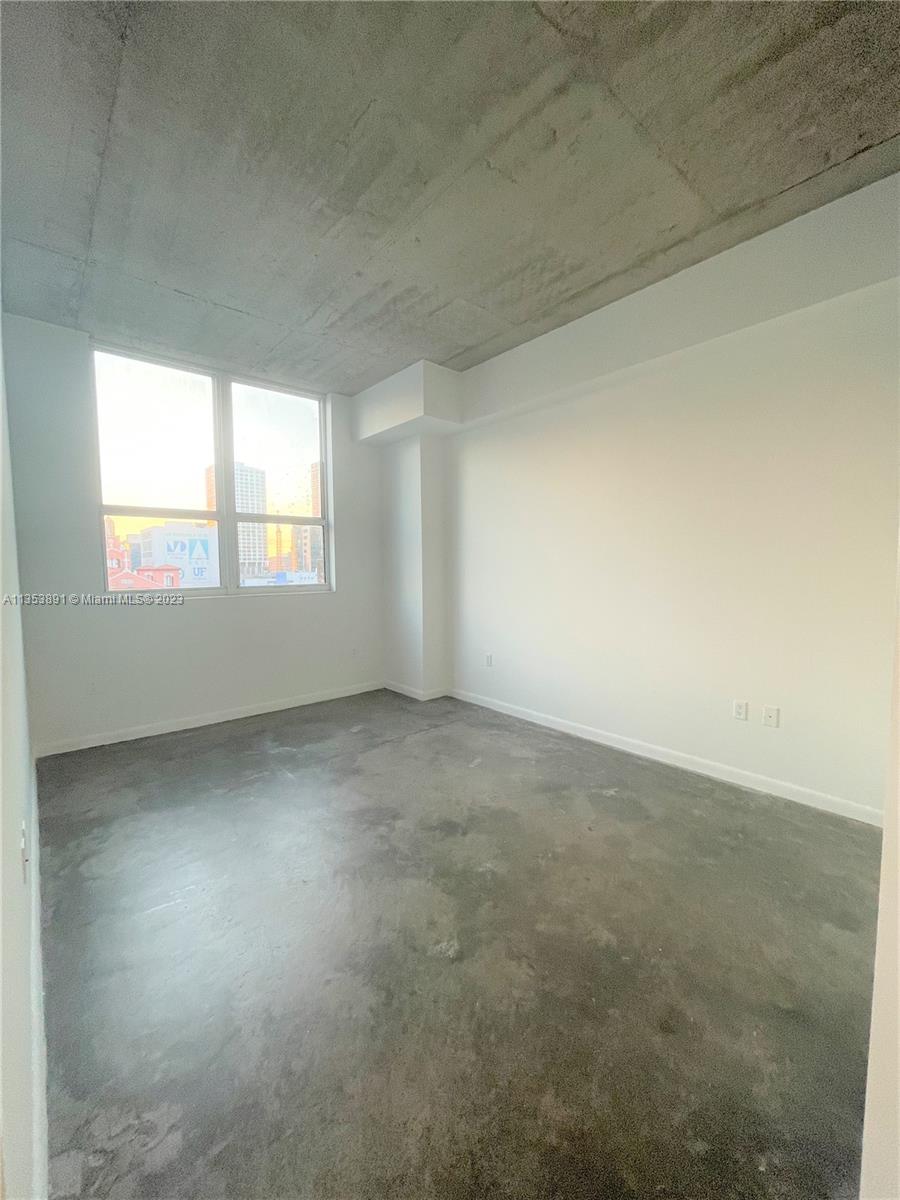 THE LOFT DOWNTOWN II COND - Residential Lease