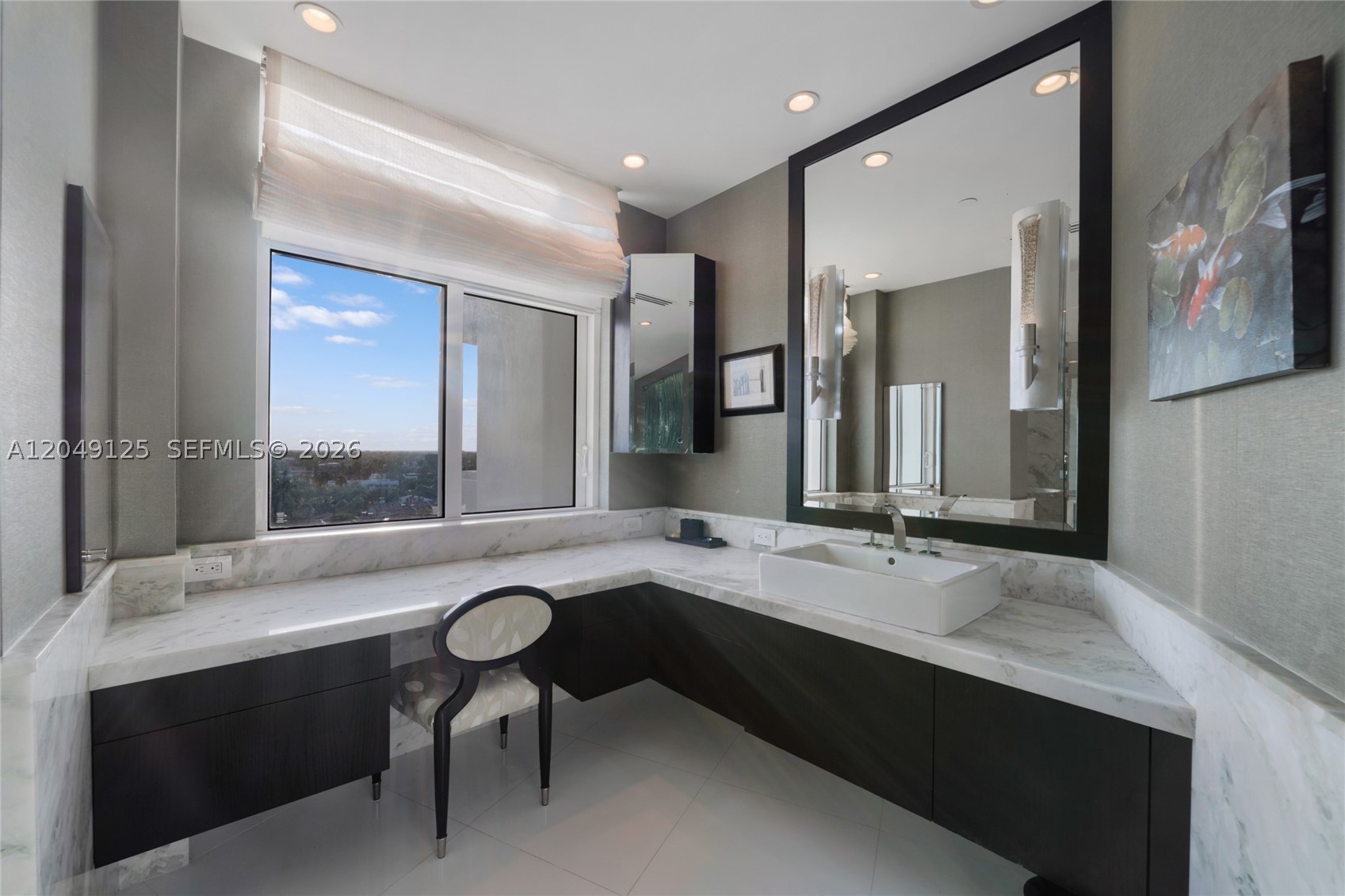 ARAGON CONDO - Residential