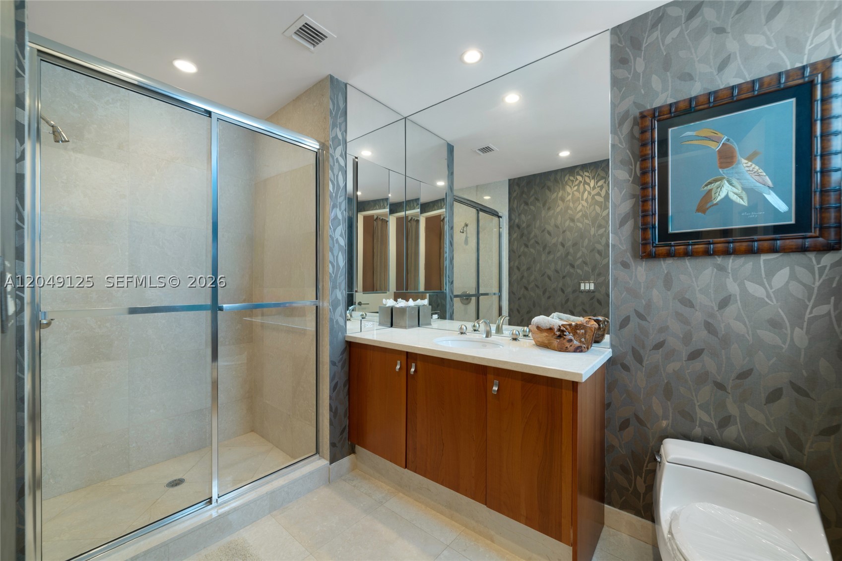 ARAGON CONDO - Residential