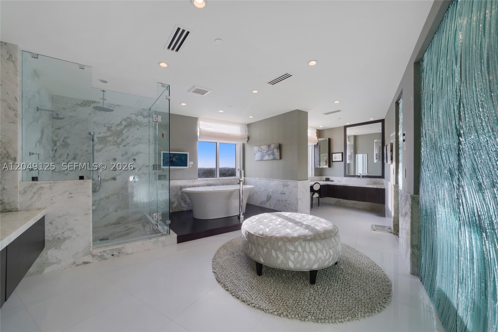 ARAGON CONDO - Residential