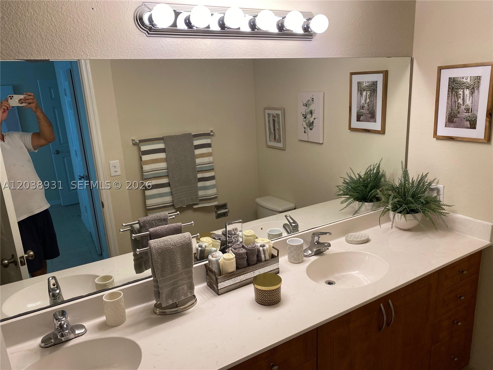 VILLAS AT EMERALD DUNES C - Residential