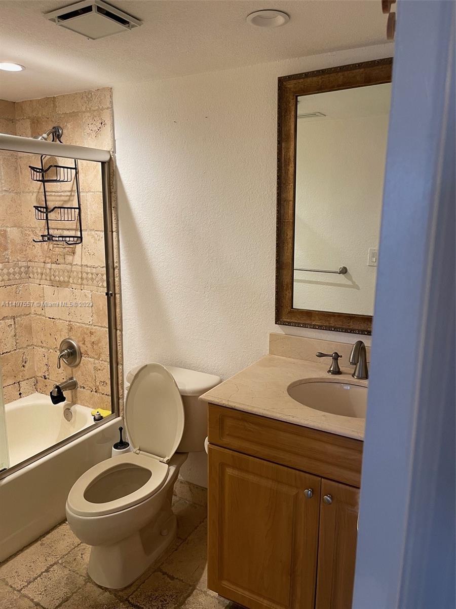 PALM COVE COND - Residential Lease