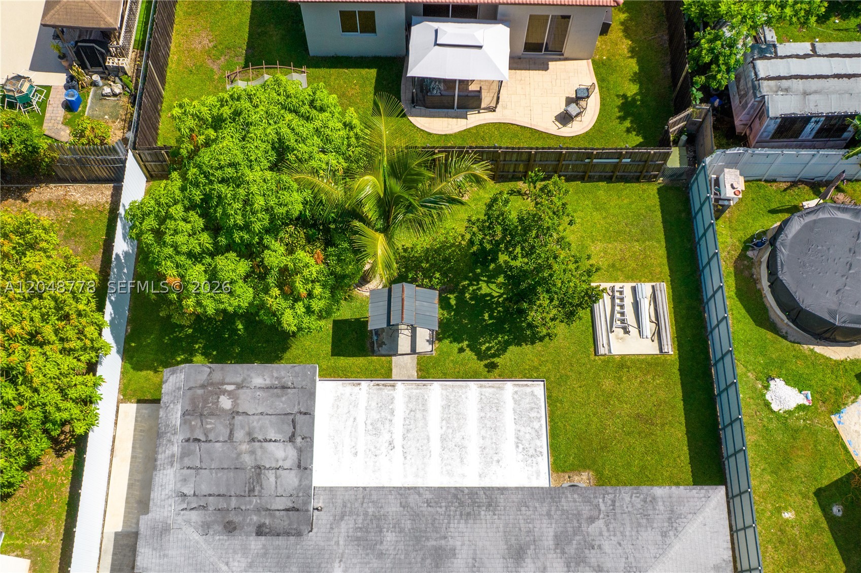 AVOCADO VILLAS - Residential