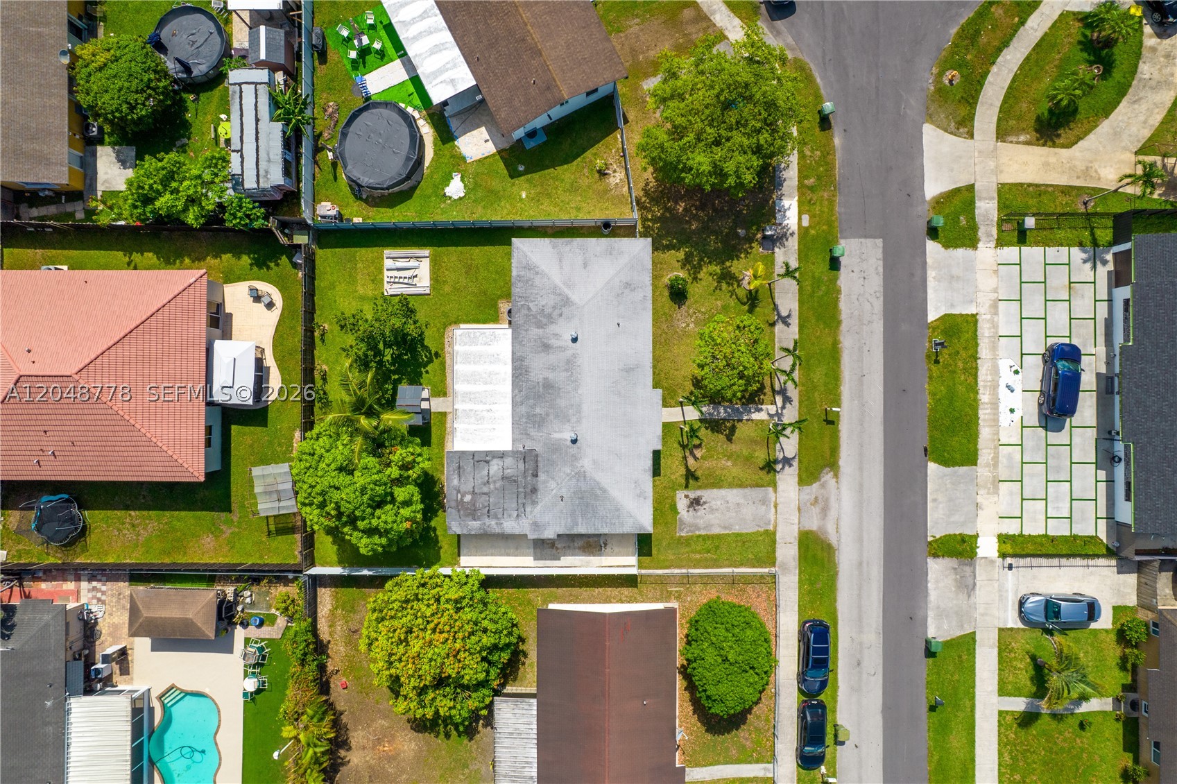 AVOCADO VILLAS - Residential