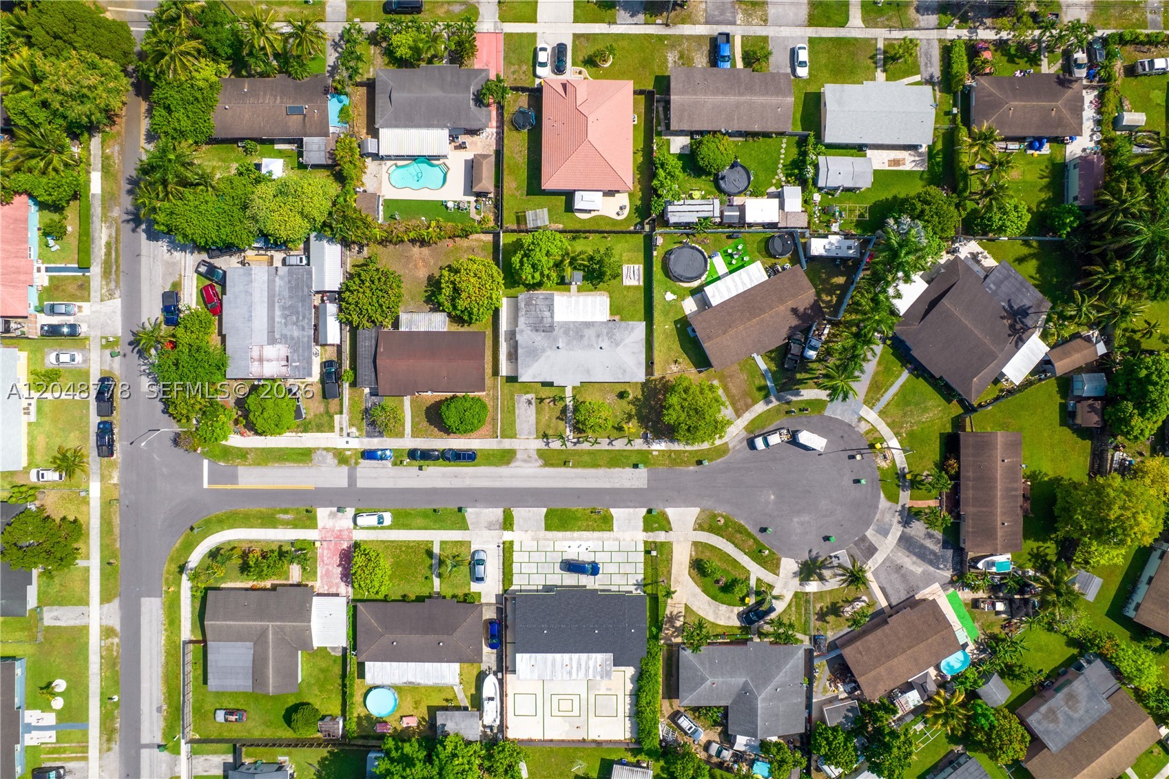 AVOCADO VILLAS - Residential