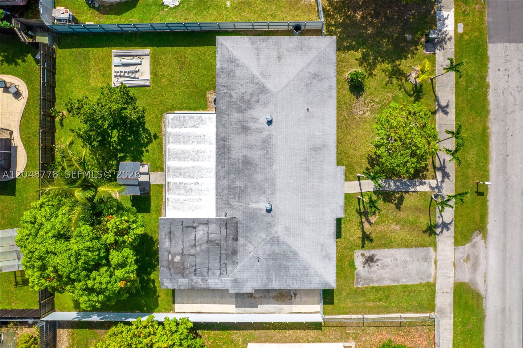 AVOCADO VILLAS - Residential