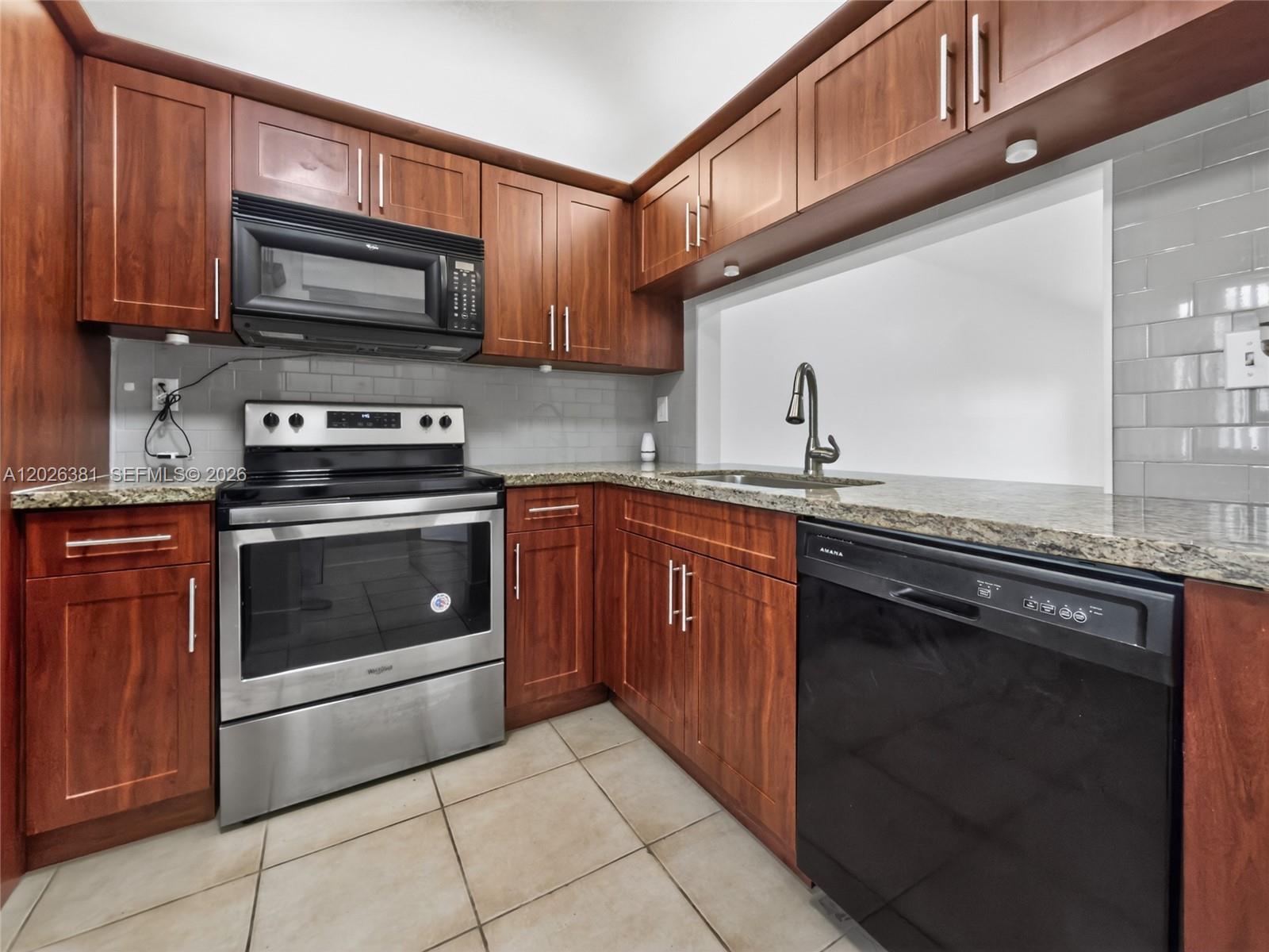 FAIRVIEW AT PEMBROKE POIN - Residential Lease