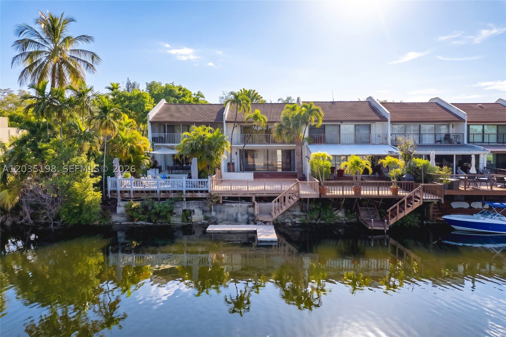 MARINA LAKES TOWNHOUSES - Residential