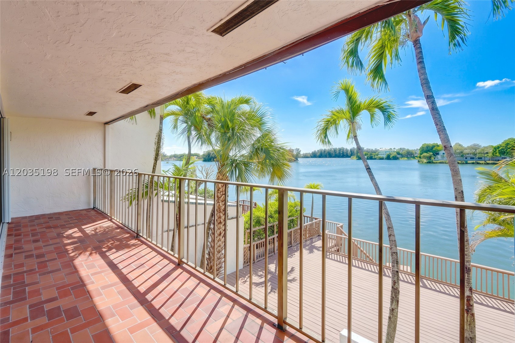 MARINA LAKES TOWNHOUSES - Residential