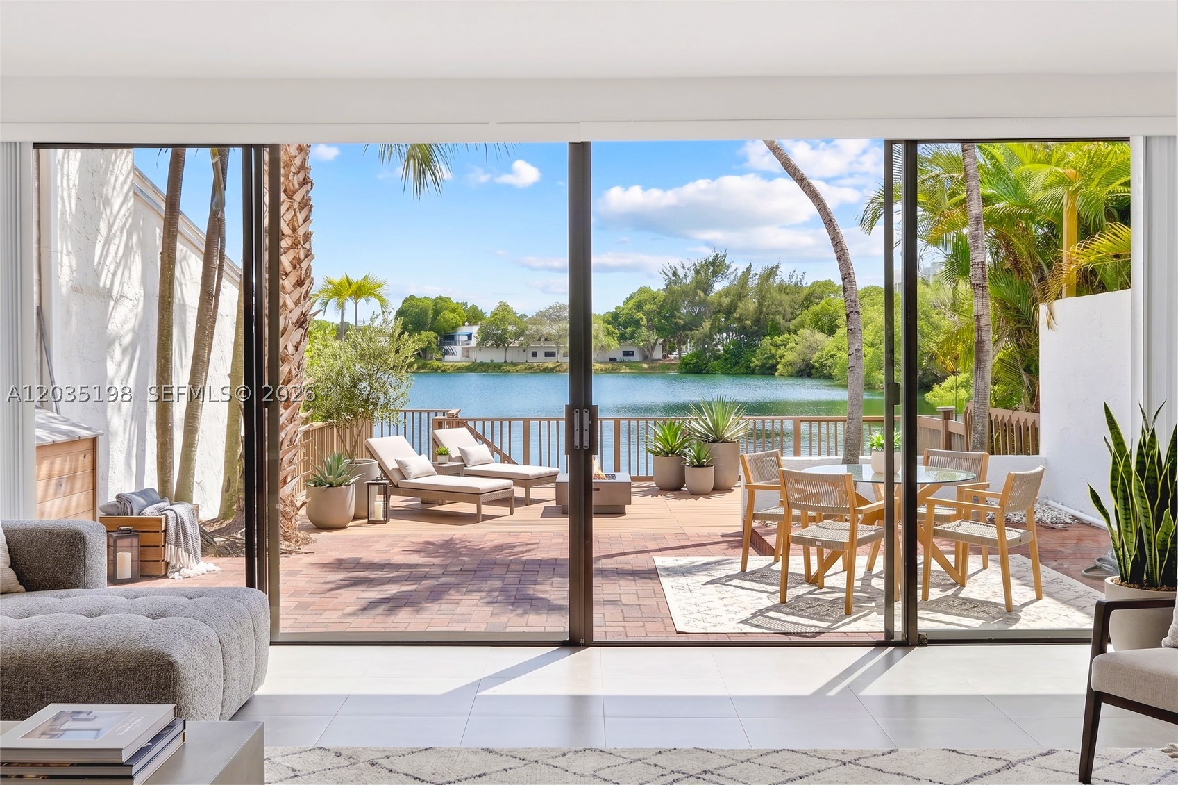 MARINA LAKES TOWNHOUSES - Residential