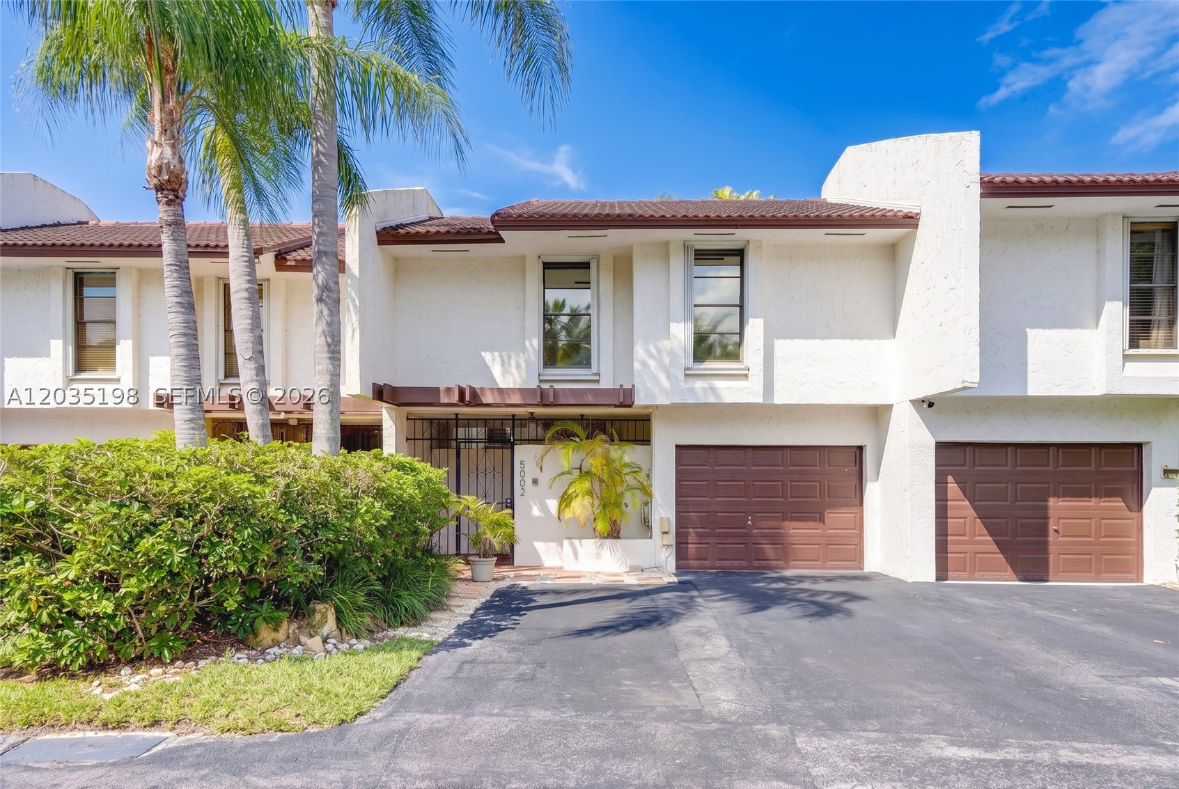 MARINA LAKES TOWNHOUSES - Residential